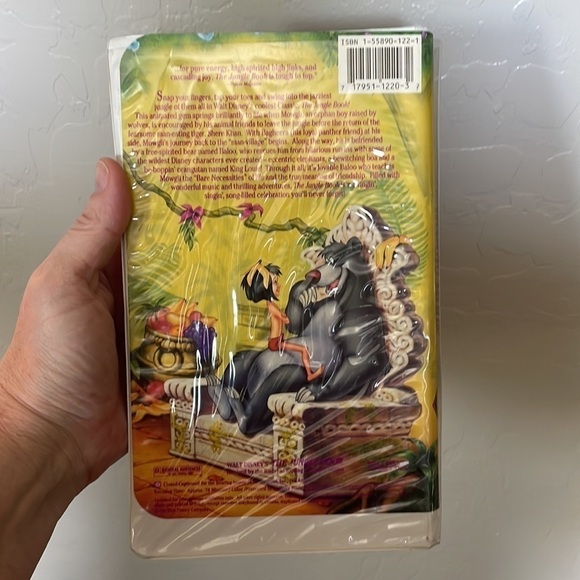 Disney Classics The Jungle Book VHS Tape Vintage Collectable. - Picture 2 of 16